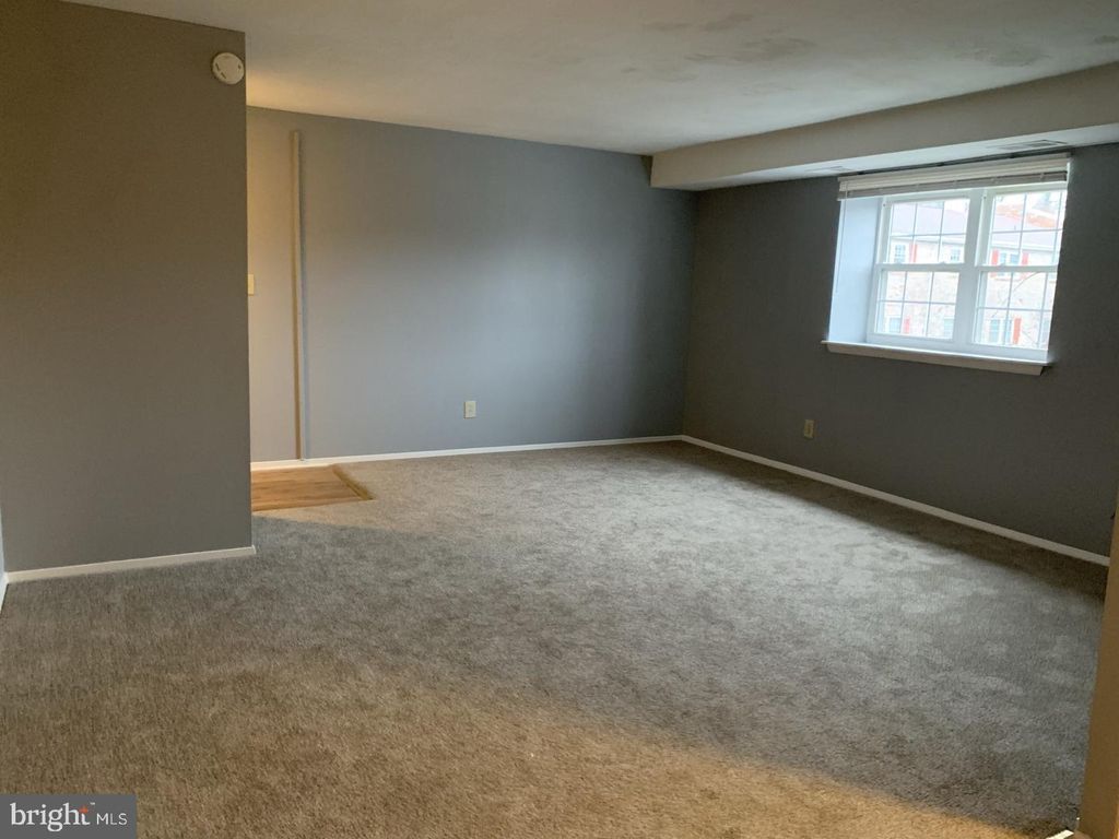 Image 4 of property listing at 11908 TARRAGON RD #I, Reisterstown, MD 21136