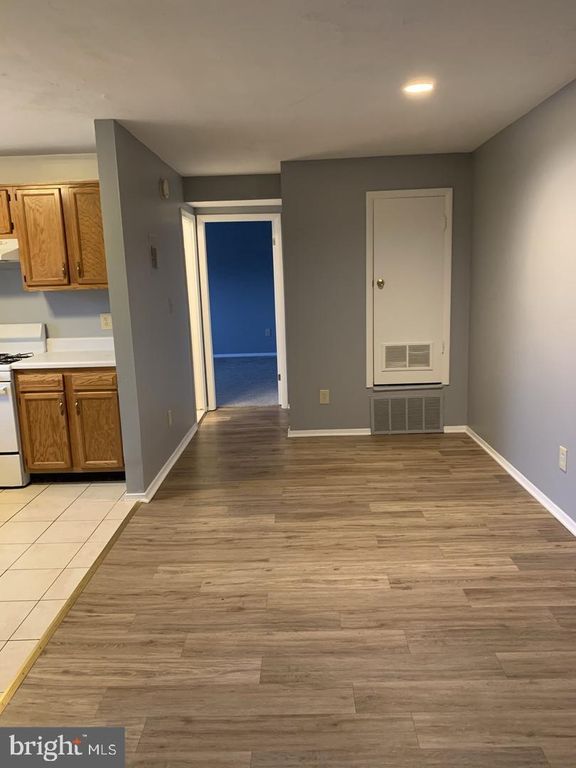 Image 6 of property listing at 11908 TARRAGON RD #I, Reisterstown, MD 21136