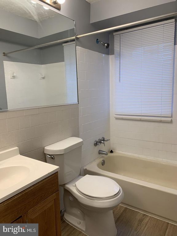 Image 9 of property listing at 11908 TARRAGON RD #I, Reisterstown, MD 21136