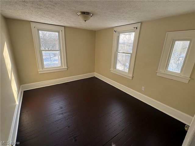 413 Stanton Avenue, Akron, OH 44301