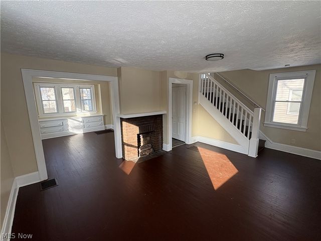 413 Stanton Avenue, Akron, OH 44301