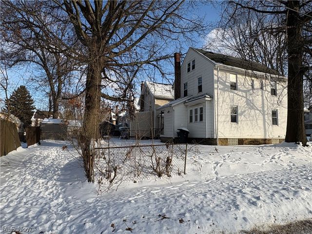 413 Stanton Avenue, Akron, OH 44301