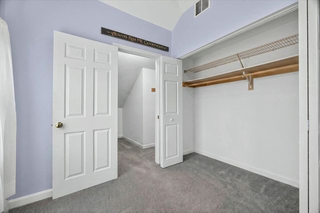 21 Willow St, Brockton, MA 02301