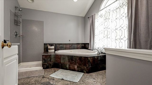 21 Willow St, Brockton, MA 02301