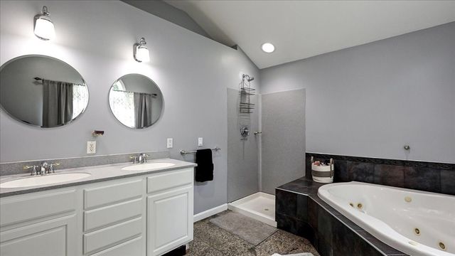 21 Willow St, Brockton, MA 02301