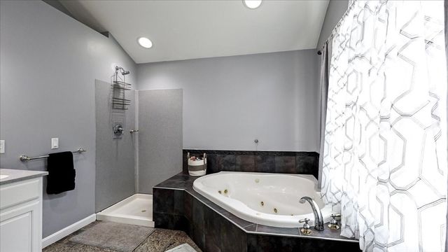 21 Willow St, Brockton, MA 02301