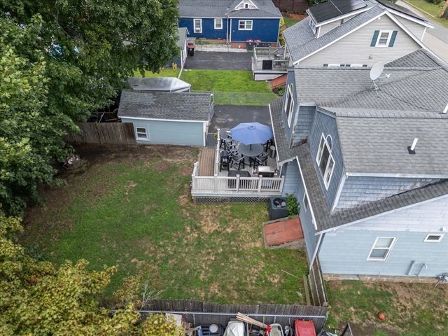 21 Willow St, Brockton, MA 02301