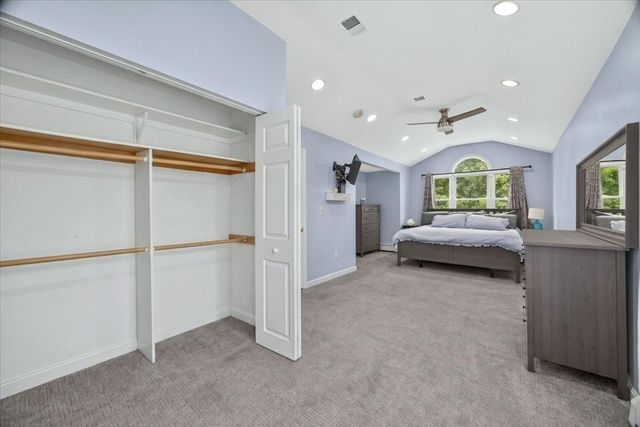 21 Willow St, Brockton, MA 02301