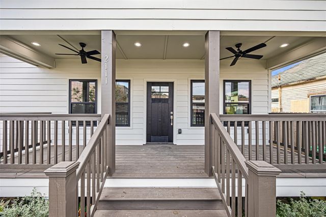 2111 Chapman Street, Houston, TX 77009