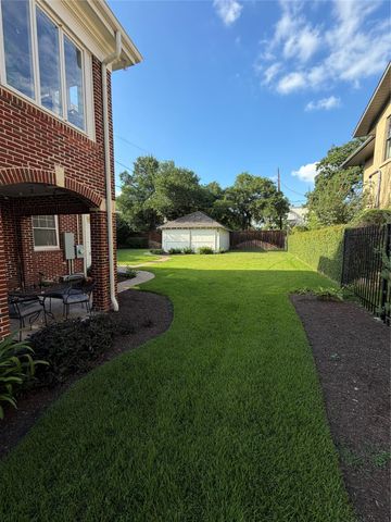 104 W 33rd ST, Austin, TX 78705