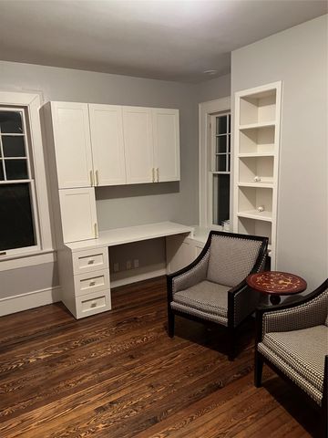 104 W 33rd ST, Austin, TX 78705