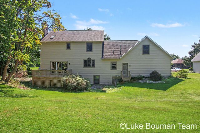 945 Bay Ridge Drive, Holland, MI 49424