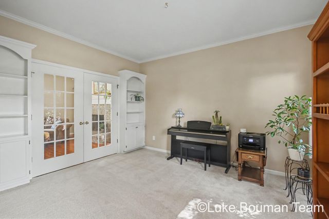 945 Bay Ridge Drive, Holland, MI 49424