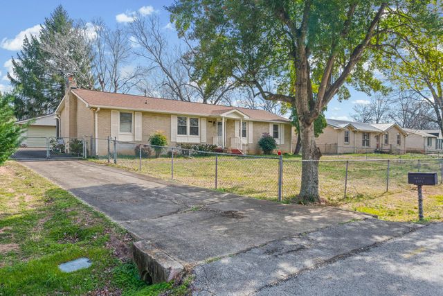 2311 Pendleton Dr, Clarksville, TN 37042