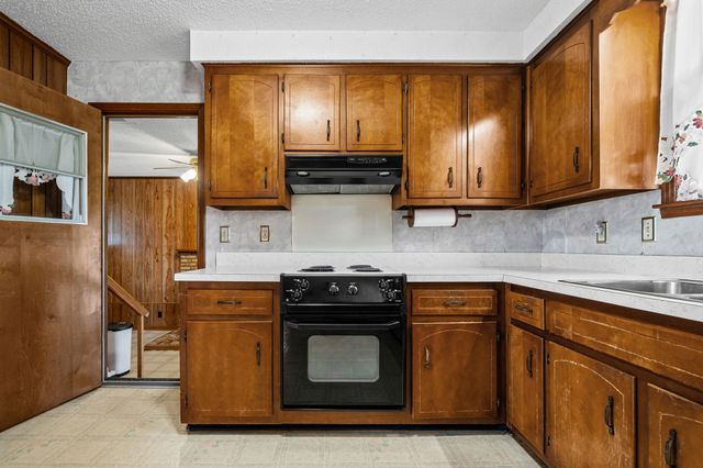 2311 Pendleton Dr, Clarksville, TN 37042