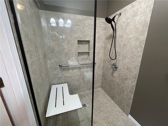 20 Shamrock, Clarksville, AR 72830