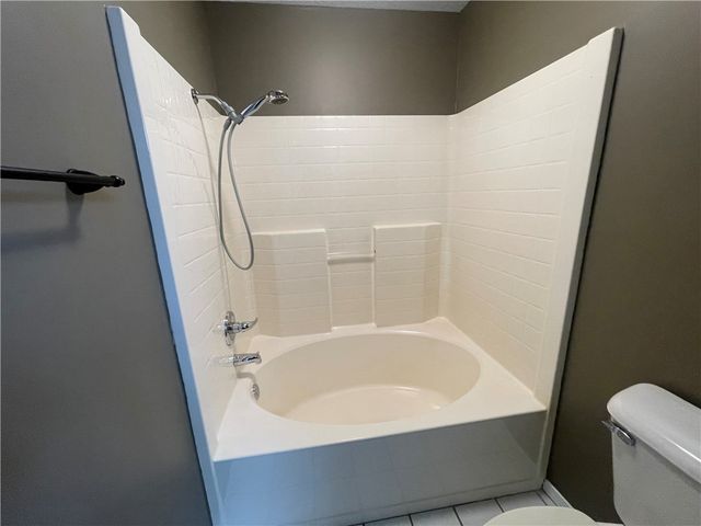 20 Shamrock, Clarksville, AR 72830