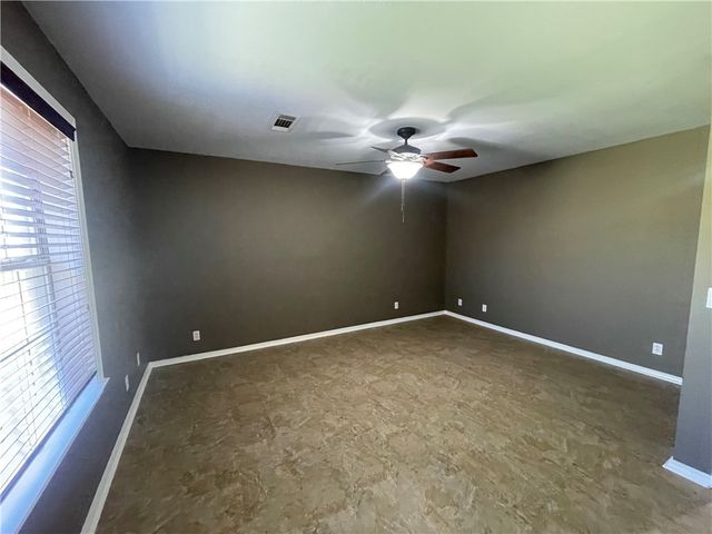 20 Shamrock, Clarksville, AR 72830