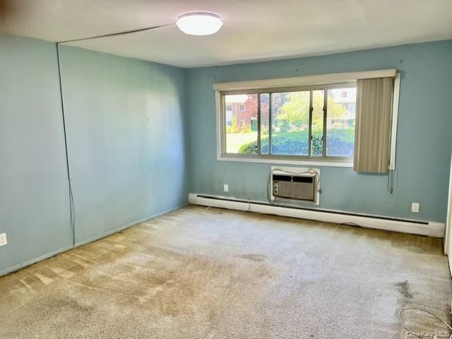 2439 Union Blvd. Apt 2A 2A, Islip, NY 11751