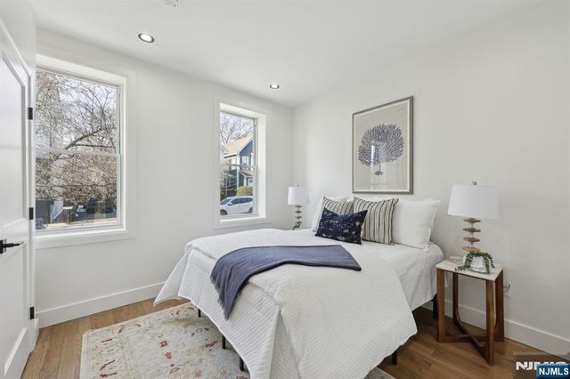 135 Forest Street 2F, Montclair, NJ 07042