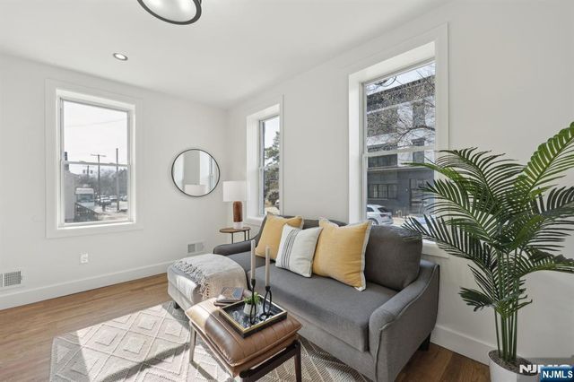 135 Forest Street 2F, Montclair, NJ 07042