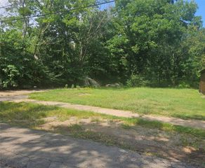 444 5th Street SW, Paris, TX 75460