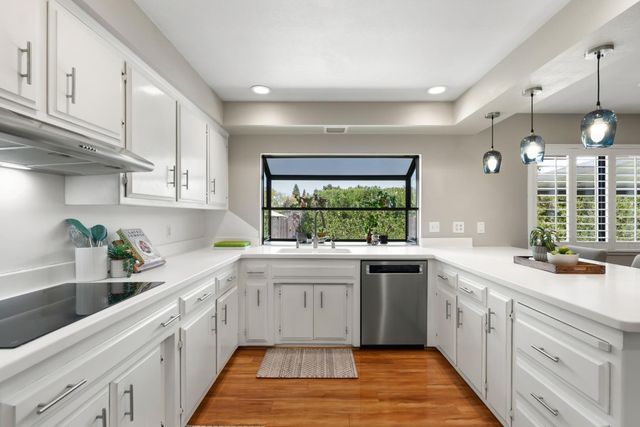 1237 58th Ave, Sacramento, CA 95831