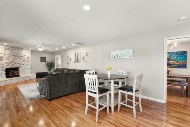 1237 58th Ave, Sacramento, CA 95831