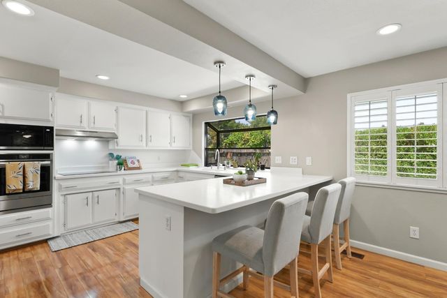 1237 58th Ave, Sacramento, CA 95831