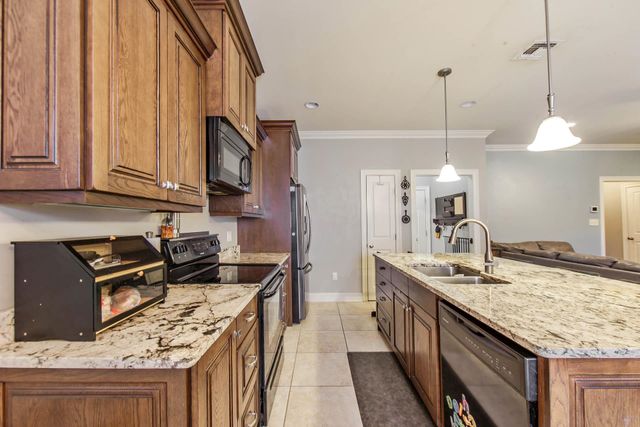 157 Juliana Way, Houma, LA 70364