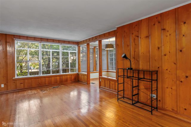 927 Boulevard Street, Shreveport, LA 71104