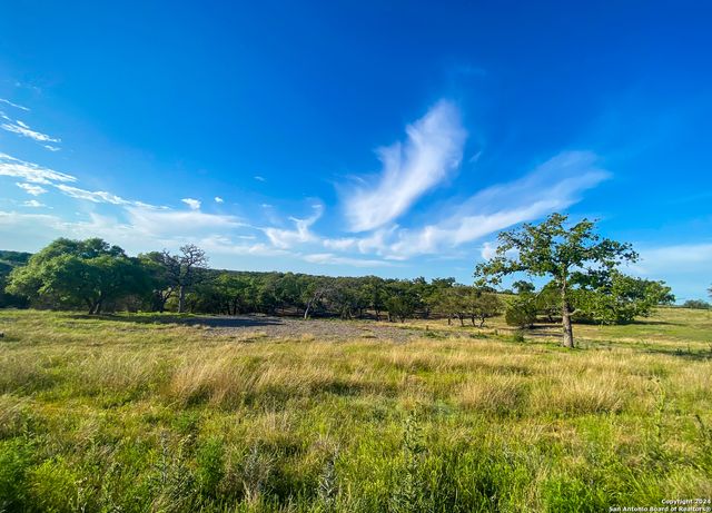 139 cattlemans crossing, Kerrville, TX 78028