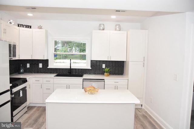 106 E ARCTIC AVE, Minotola, NJ 08341