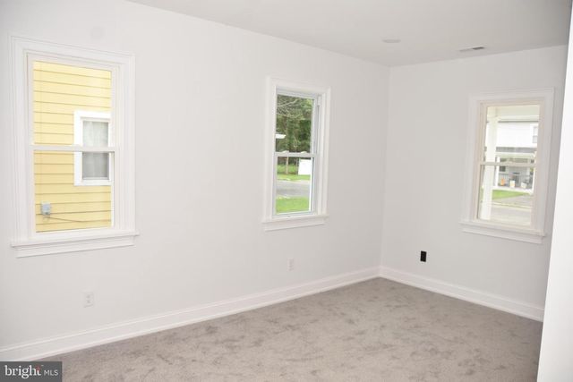 106 E ARCTIC AVE, Minotola, NJ 08341