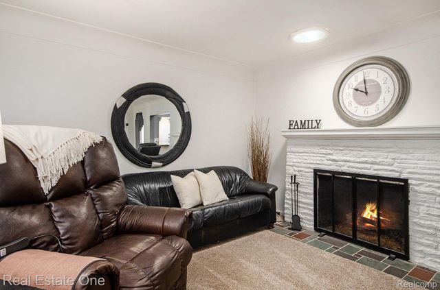 35238 Moravian Drive, Sterling Heights, MI 48312