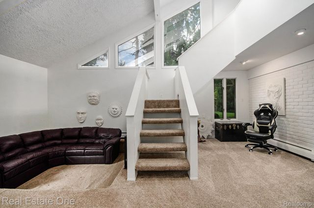 35238 Moravian Drive, Sterling Heights, MI 48312