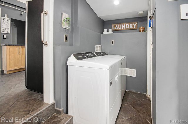 35238 Moravian Drive, Sterling Heights, MI 48312