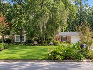 18 E Stillwood Circle, Savannah, GA 31419