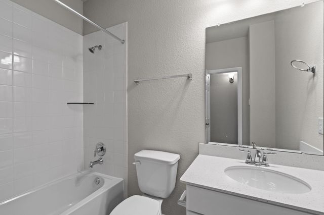 2027 Emerald Cove Drive, Richmond, TX 77469