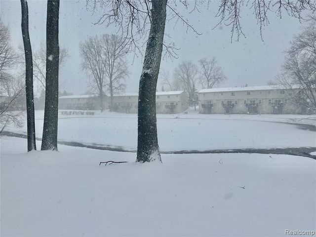 1306 Jay Street, Waterford, MI 48327