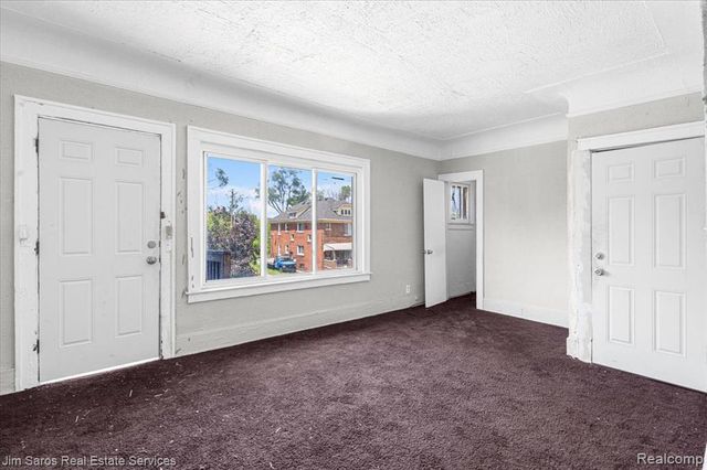 4249 Elmhurst Street, Detroit, MI 48204