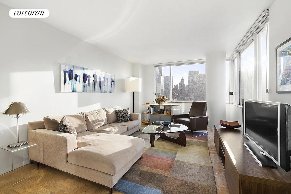 350 W 50th St Apt 10E, New York City, NY 10019