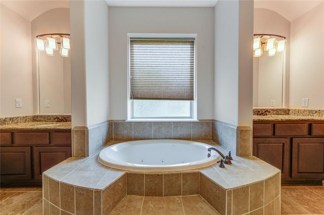 1335 Altavilla Lane, League City, TX 77573