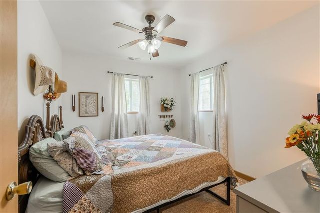 471 SE 1131 Road, Clinton, MO 64735