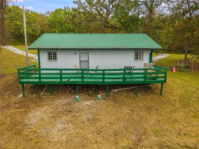 471 SE 1131 Road, Clinton, MO 64735