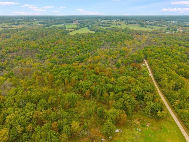 471 SE 1131 Road, Clinton, MO 64735