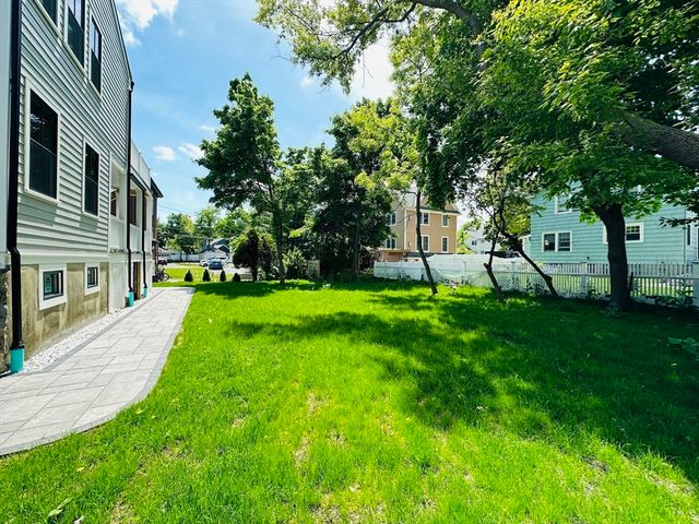 123 Oxford Road 123, Newton, MA 02459