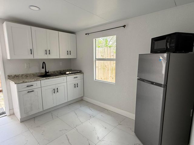 4904 Dillon Street C, Greenacres, FL 33463