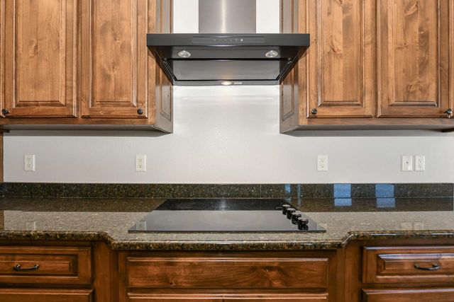 5125 Roamn WAY, Hartford, WI 53027
