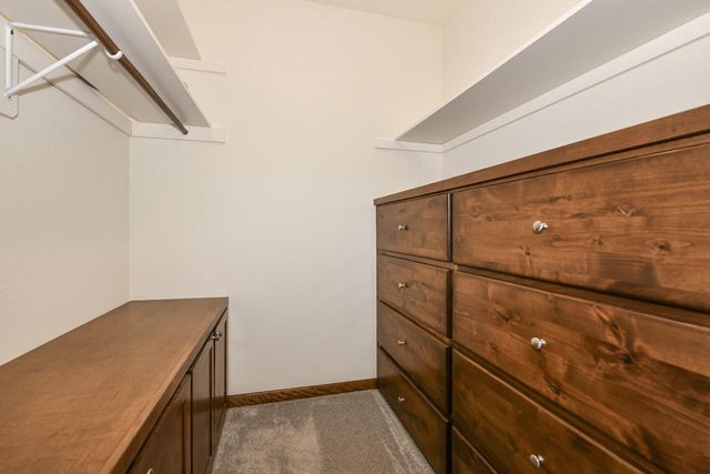 5125 Roamn WAY, Hartford, WI 53027